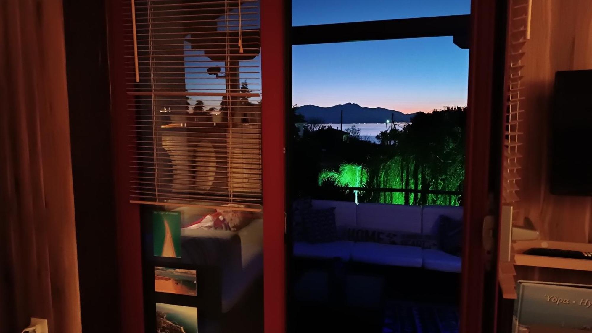 Modern Studio&Loft By The Sea Villa Epanomi Exterior photo